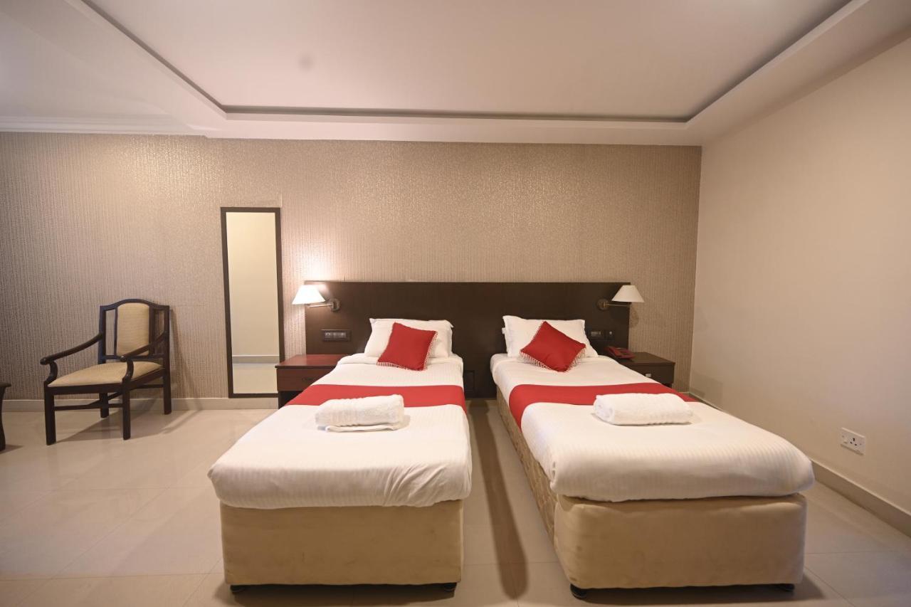 Hotel Bhagavath Gardens Chengannur Eksteriør billede