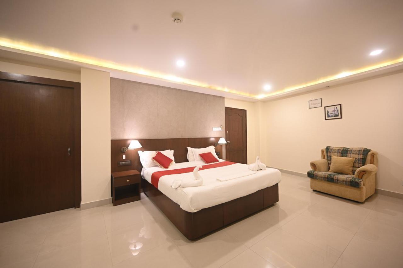 Hotel Bhagavath Gardens Chengannur Eksteriør billede