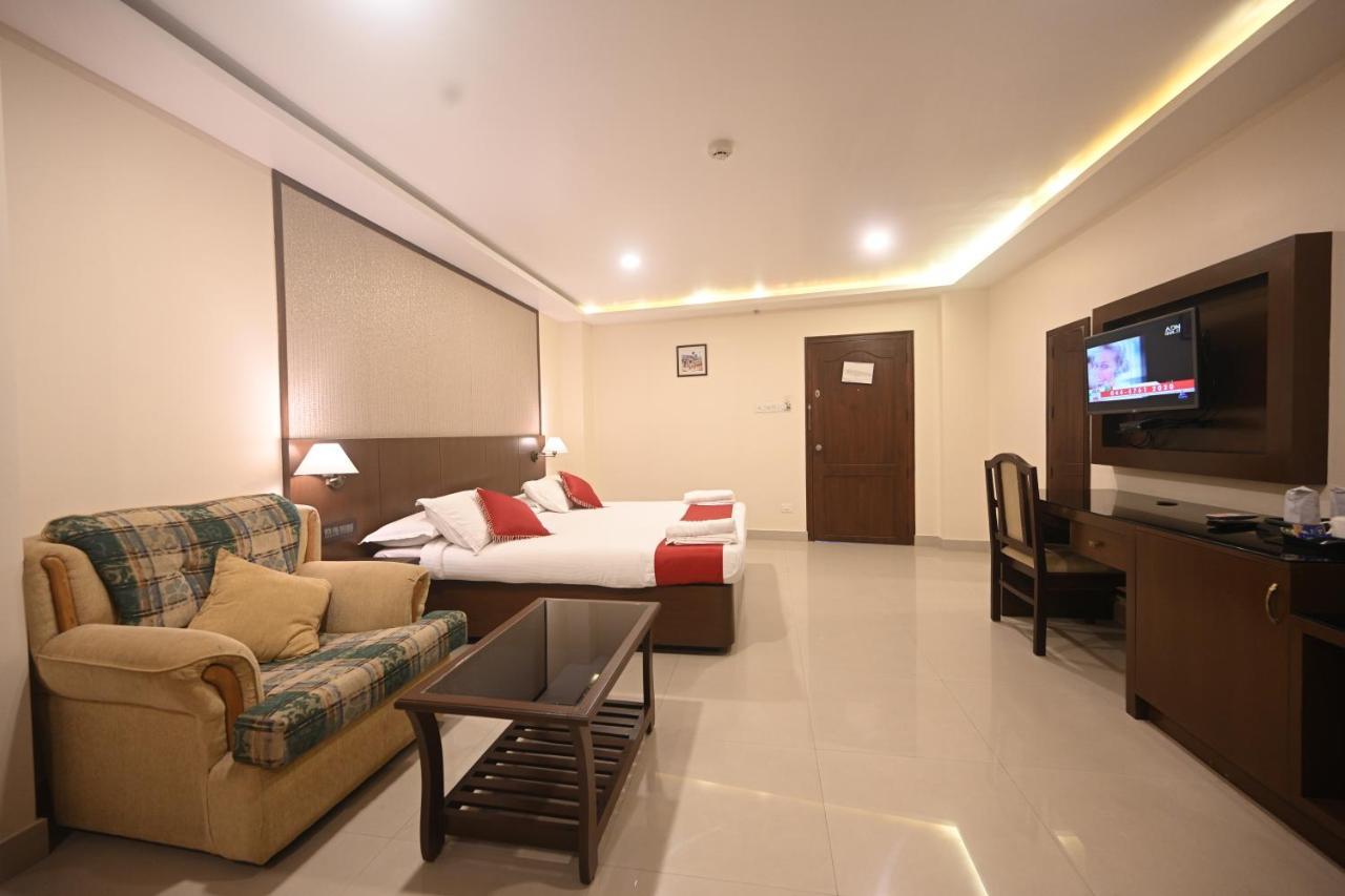 Hotel Bhagavath Gardens Chengannur Eksteriør billede