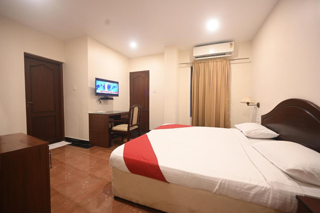 Hotel Bhagavath Gardens Chengannur Eksteriør billede