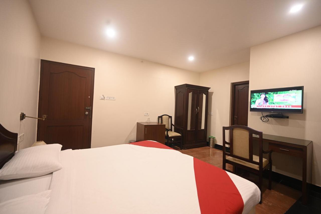 Hotel Bhagavath Gardens Chengannur Eksteriør billede