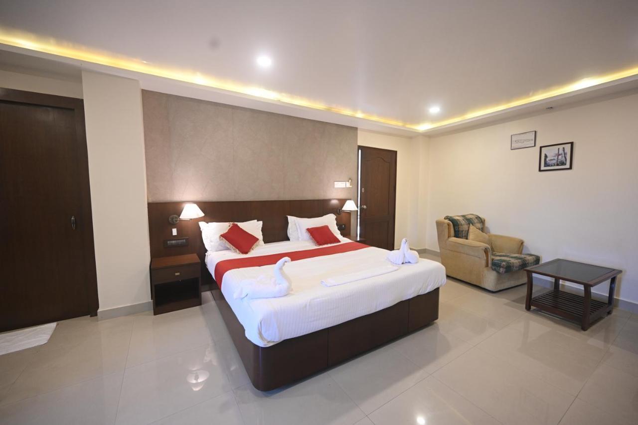 Hotel Bhagavath Gardens Chengannur Eksteriør billede