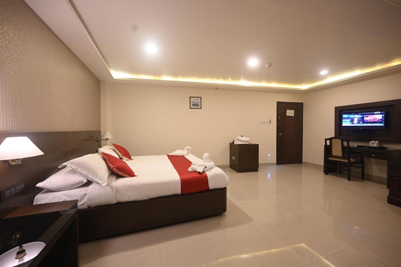 Hotel Bhagavath Gardens Chengannur Eksteriør billede