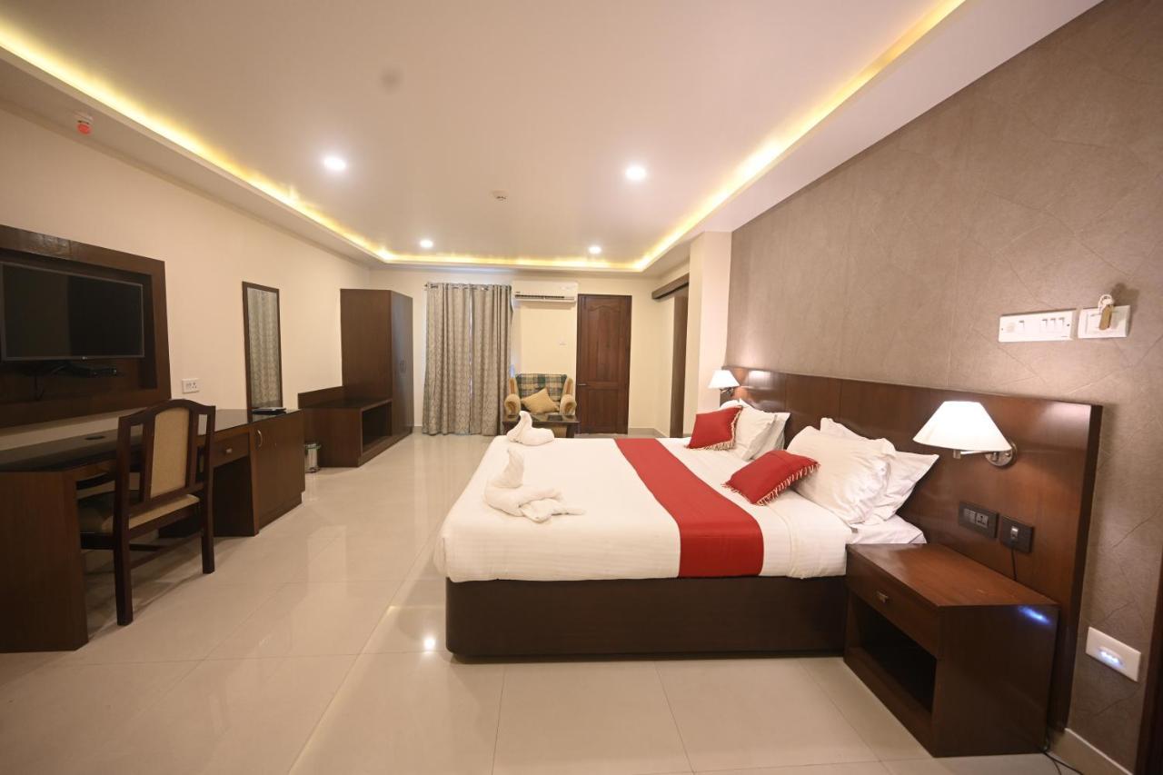 Hotel Bhagavath Gardens Chengannur Eksteriør billede